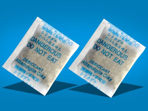Paquet d'argila activada amb minerals Desiccant.jpg