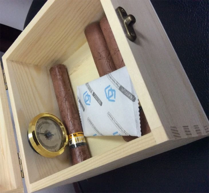 69% 72% Paquets de control de humitat de 2 vies Cigar Humidor